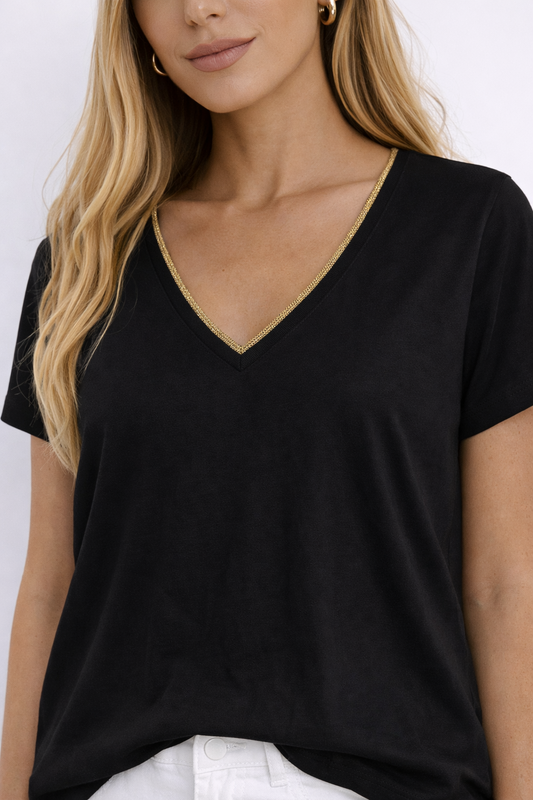 T-shirt col V avec finition dorée JDY