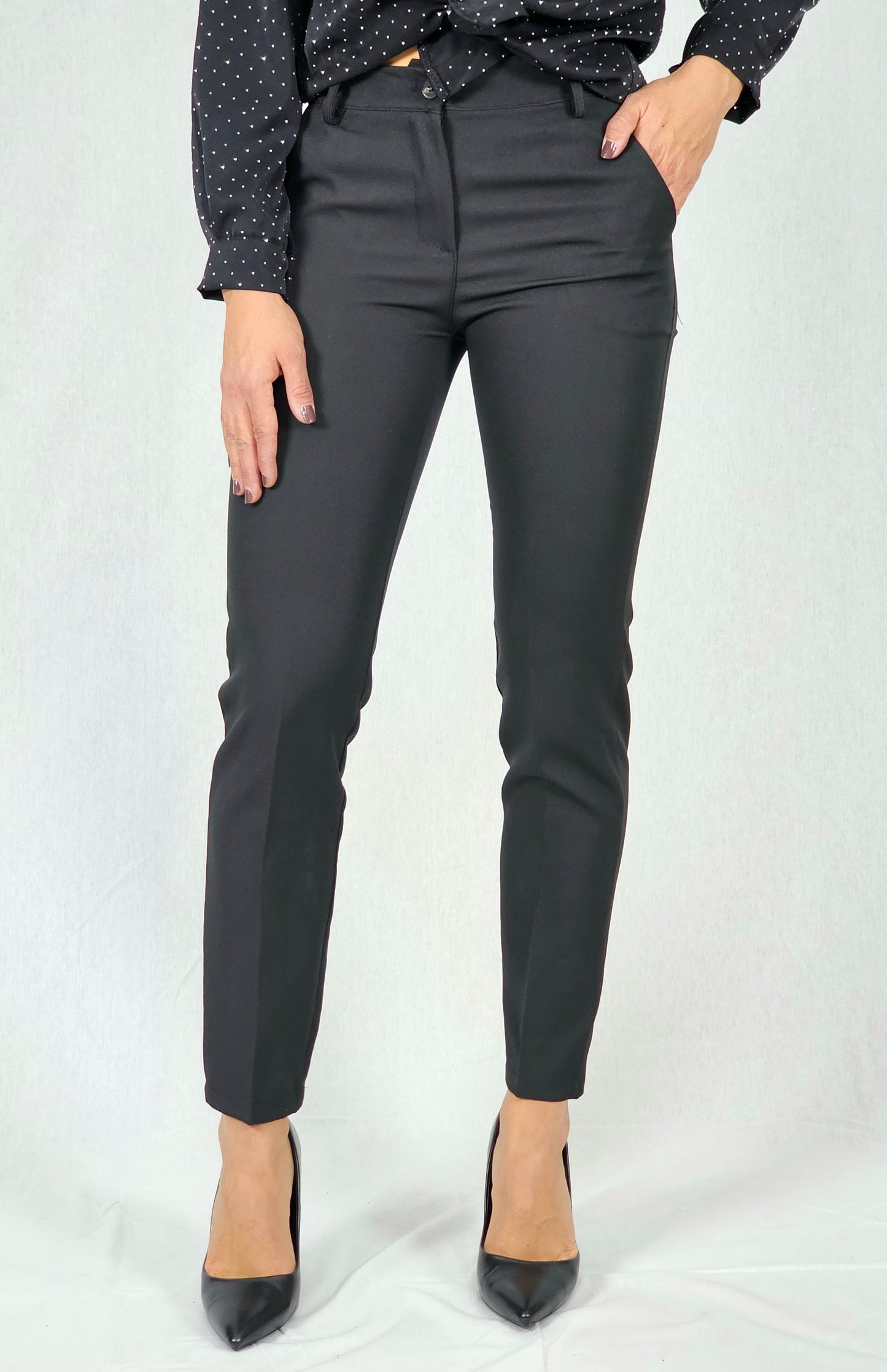 Pantalon noir ajusté moderne - ALINA