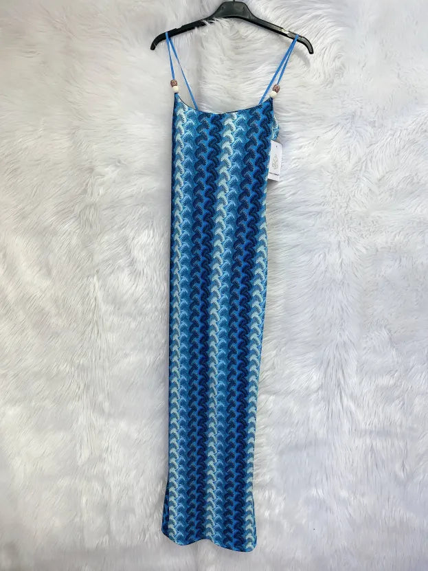 Robe fine bretelle bijoux